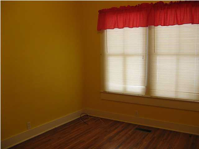405 West Walnut Street Sylacauga, AL 35150 - Photo 10 of 24