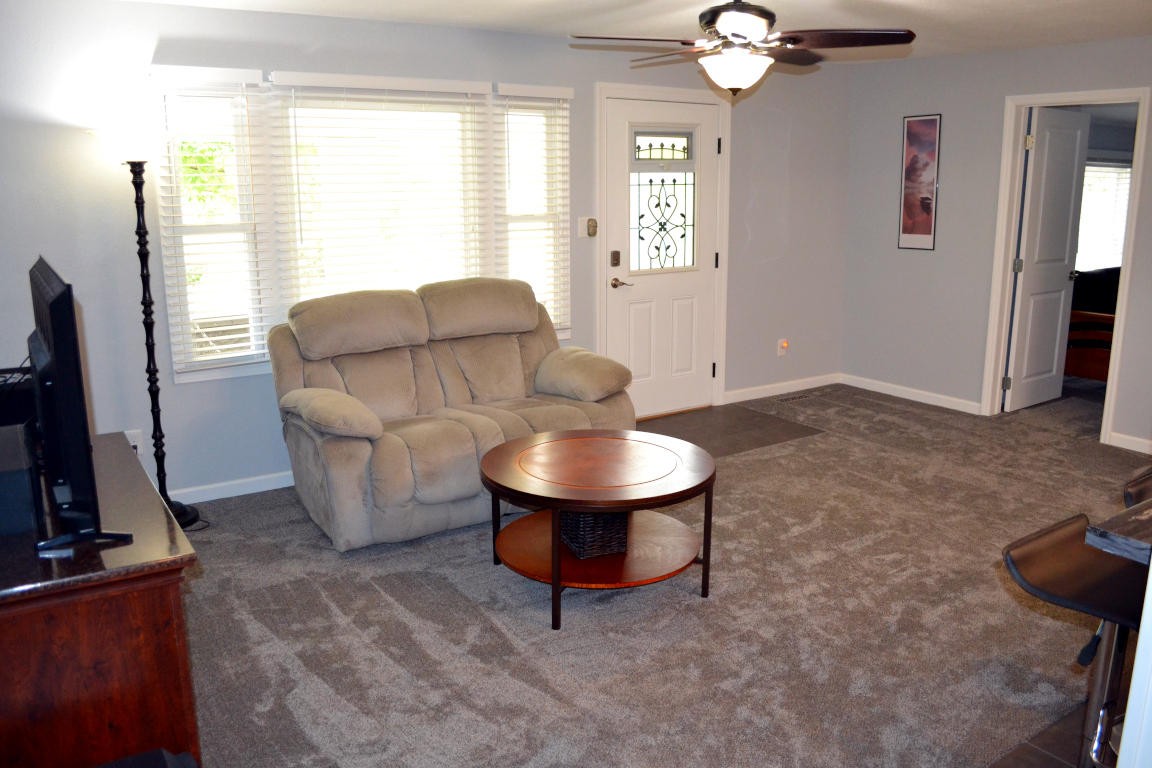 1481 Dutch Valley Road Clinton, TN 37716 - Photo 4 of 24 Gallery Image 4
