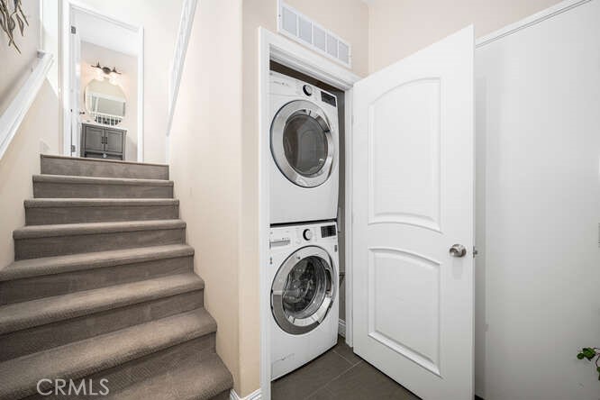 46 Hinterland Way Ladera Ranch, CA 92694 - Photo 34 of 46 a utility room with dryer and washer