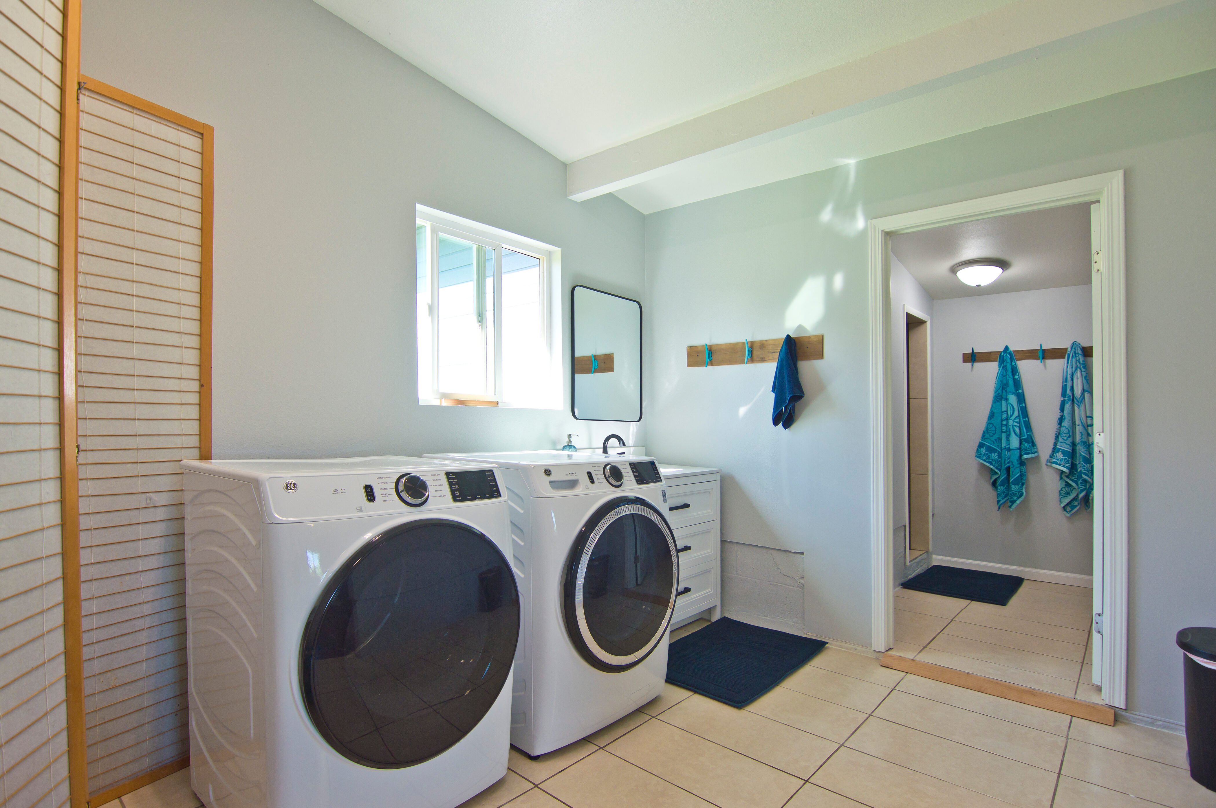 54-2461 Kynnersley Road Kapaau, HI 96755 - Photo 17 of 30 a view of a storage & utility room with washer and dryer