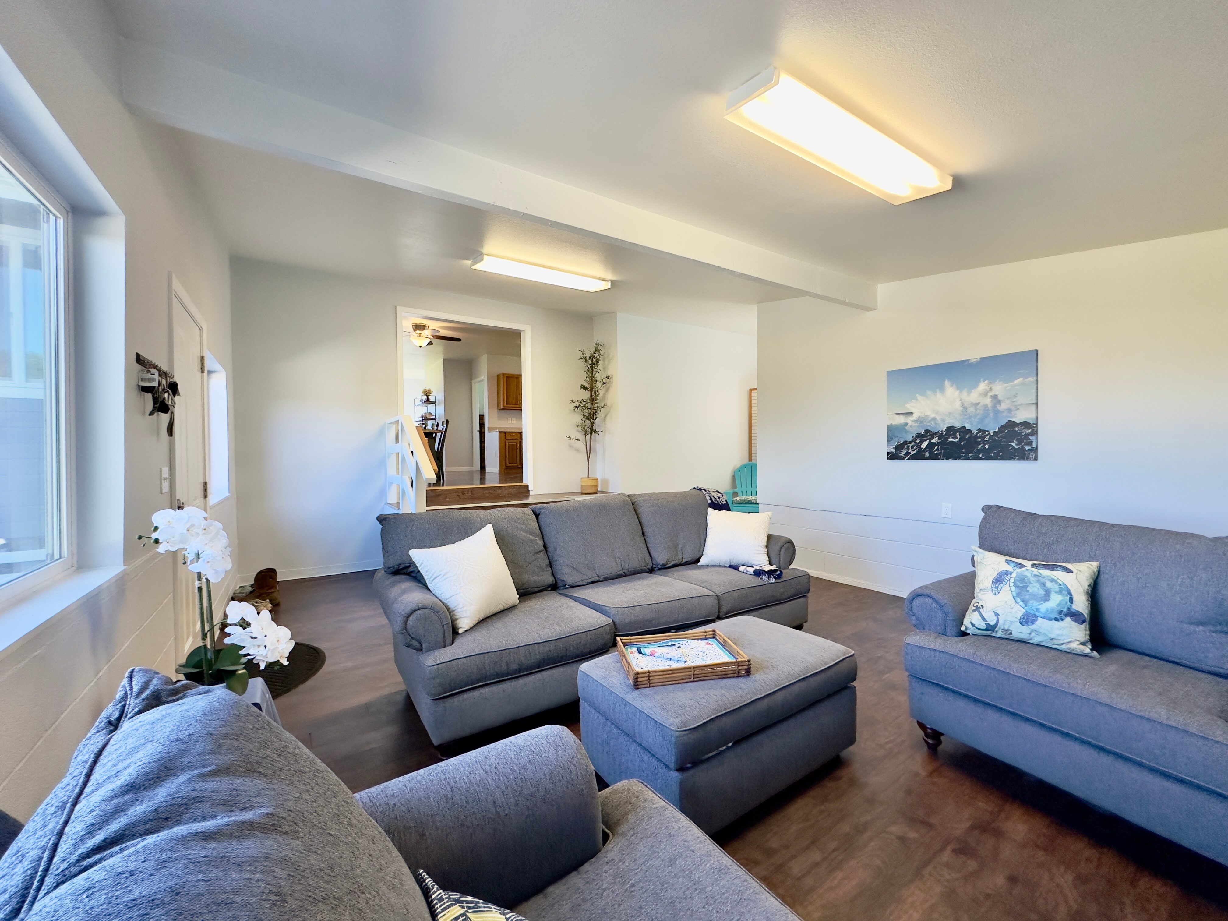 54-2461 Kynnersley Road Kapaau, HI 96755 - Photo 7 of 30 a living room with furniture and a couch
