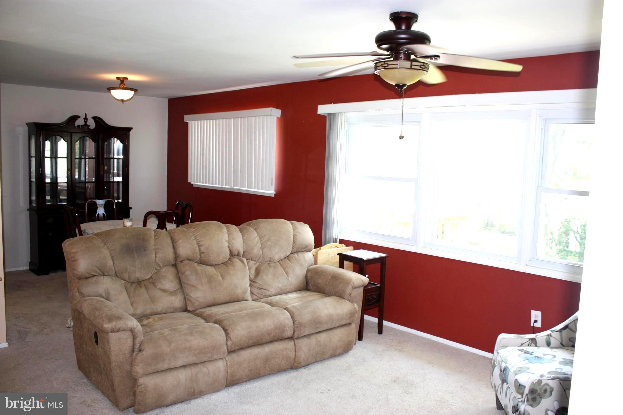 338 Leyton Road Reisterstown, MD 21136 - Photo 5 of 17 Living Room
