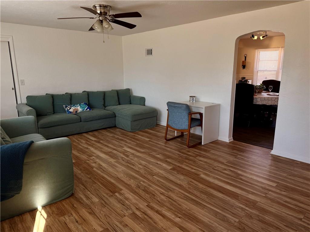 4215 Pittman Road Kansas City, MO 64133 - Photo 3 of 27