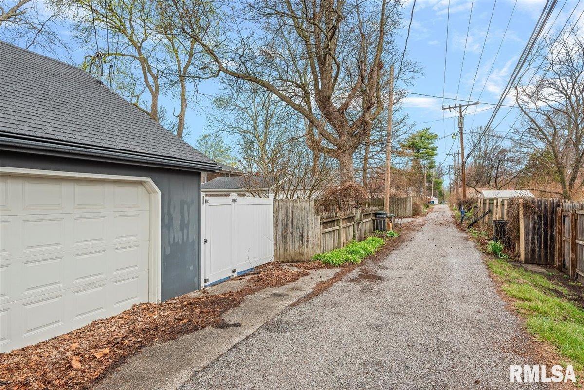 1740 South Lowell Avenue Springfield, IL 62704 - Photo 32 of 32