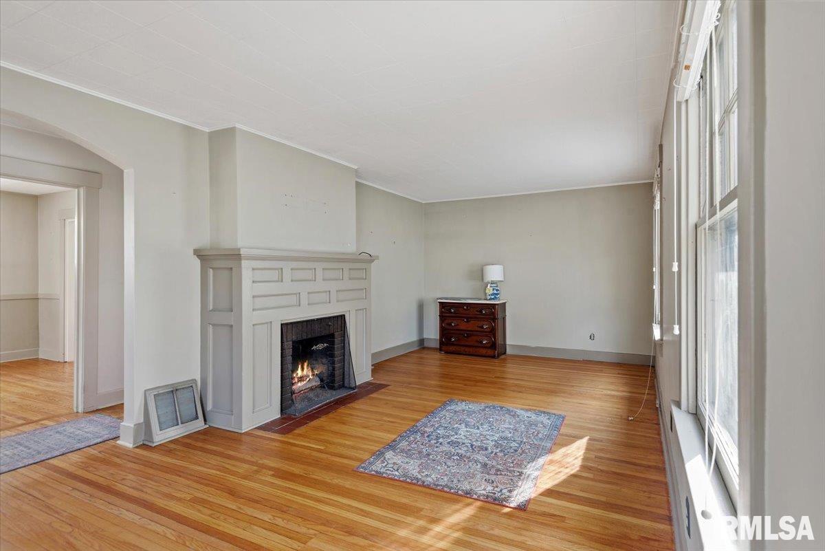 1740 South Lowell Avenue Springfield, IL 62704 - Photo 4 of 32