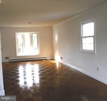 837 Riverside Drive Pasadena, MD 21122 - Photo 9 of 21 Living Room