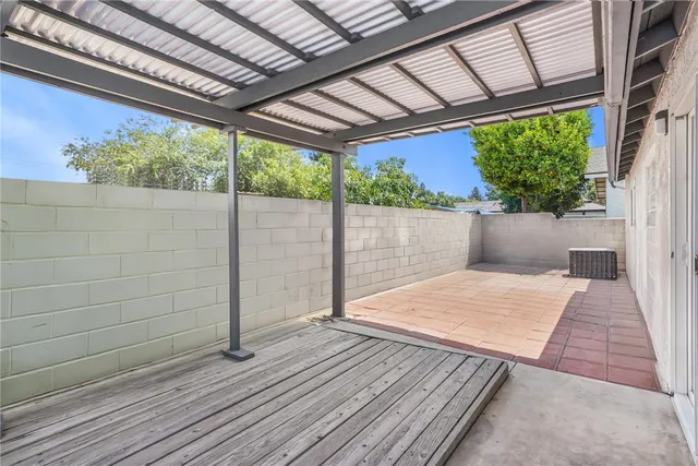 a front view of a house with garage