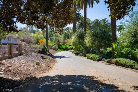 $1,750,000 | 6480 Hawarden Drive, Riverside, CA 92506