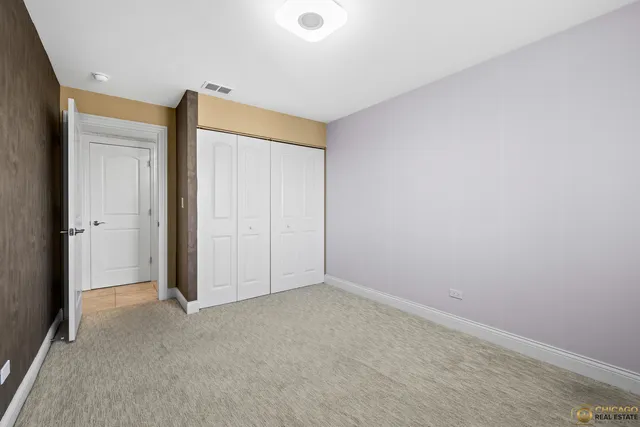 $190,000 | 1275 East Baldwin Lane, Unit 601, Palatine, IL 60074