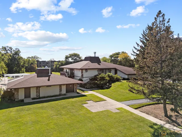 $190,000 | 1275 East Baldwin Lane, Unit 601, Palatine, IL 60074