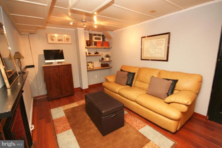 8907 Bradford Road Silver Spring, MD 20901 - Photo 22 of 30 Family Room #3