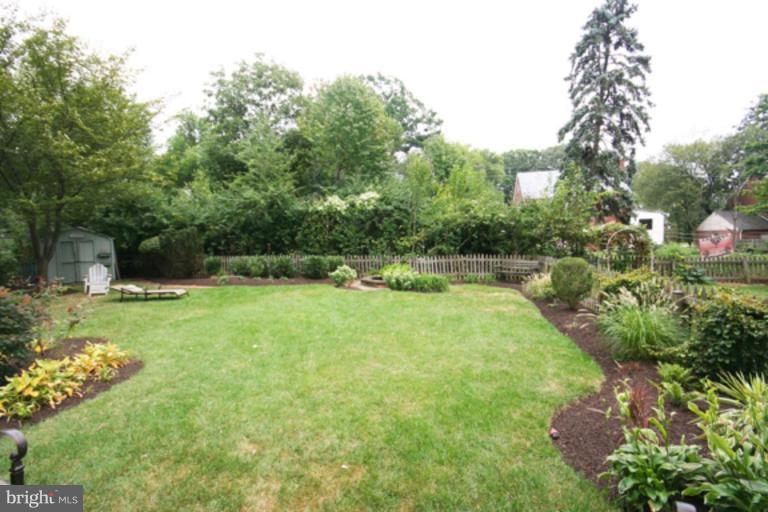 8907 Bradford Road Silver Spring, MD 20901 - Photo 23 of 30 Back yard