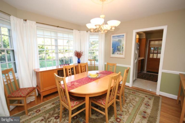 8907 Bradford Road Silver Spring, MD 20901 - Photo 7 of 30 Dining Room