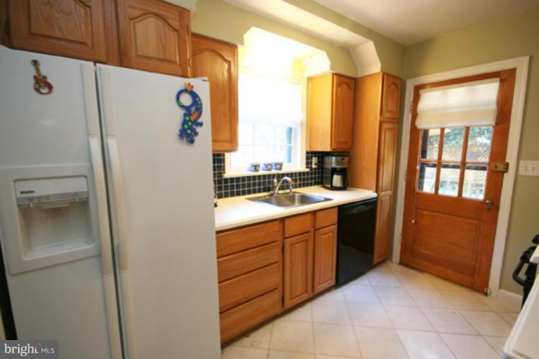 8907 Bradford Road Silver Spring, MD 20901 - Photo 10 of 30 Kitchen #2