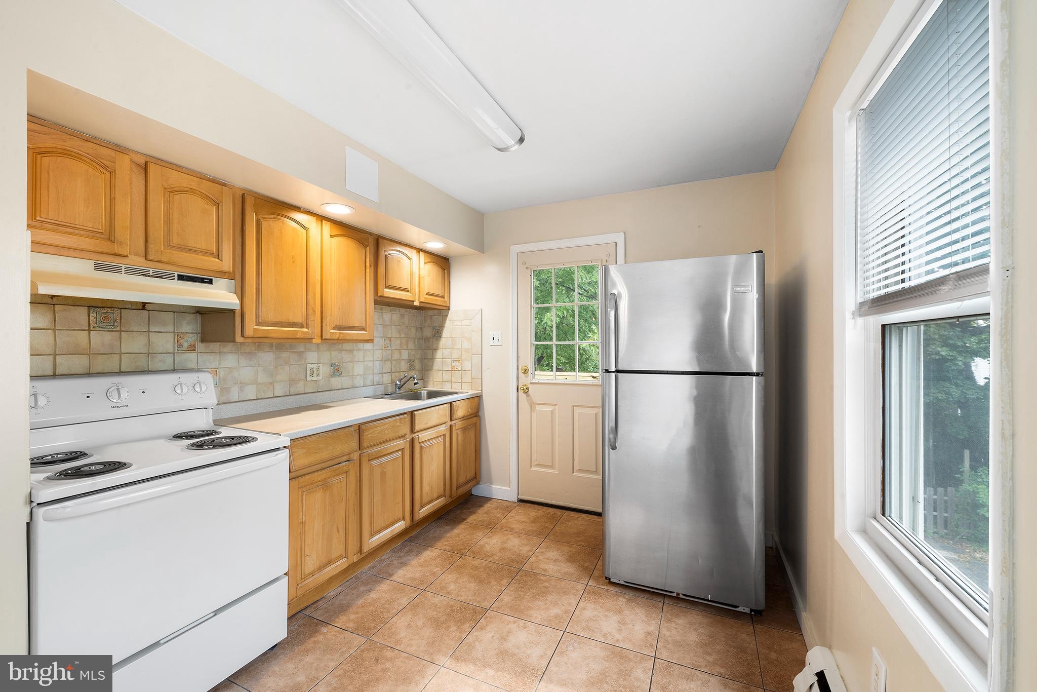 233 Burmont Road Drexel Hill, PA 19026 - Photo 22 of 38