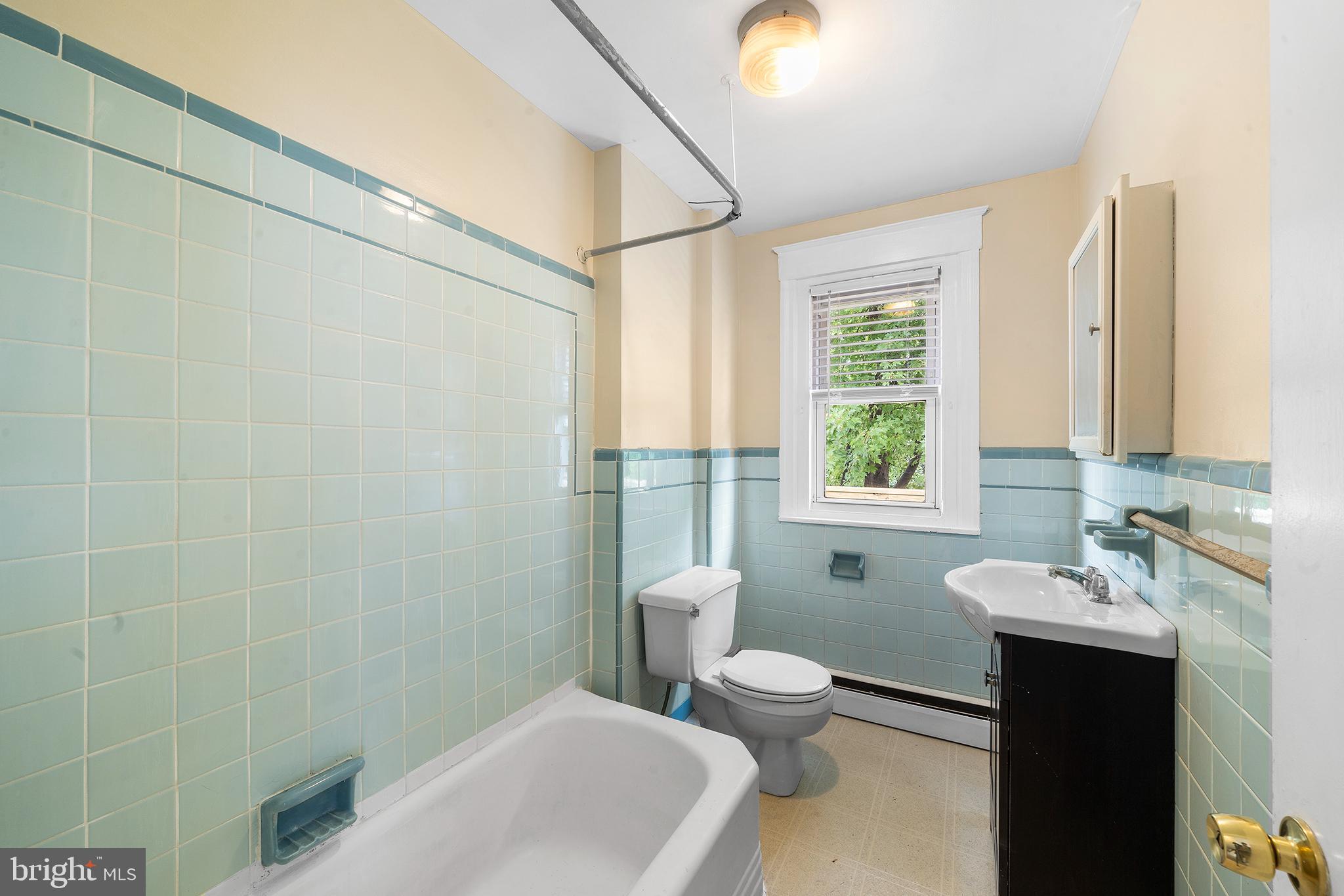 233 Burmont Road Drexel Hill, PA 19026 - Photo 24 of 38