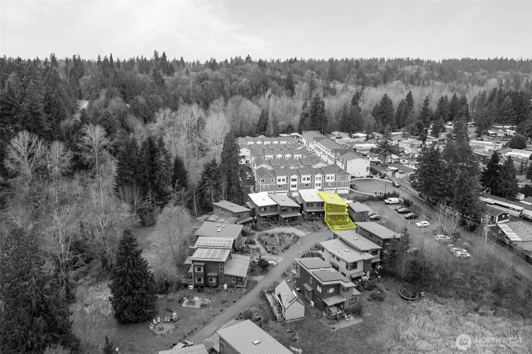 1402 194th Street Southeast, Unit 1 Bothell, WA 98012 - Photo 29 of 31 a view of yard with trees