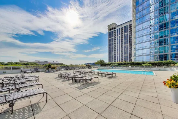 $799,999 | 1211 South Prairie Avenue, Unit 2003, Chicago, IL 60605