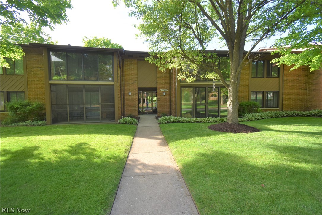 22950 Mastick Road, Unit 203 Cleveland, OH 44126 - Photo 1 of 35