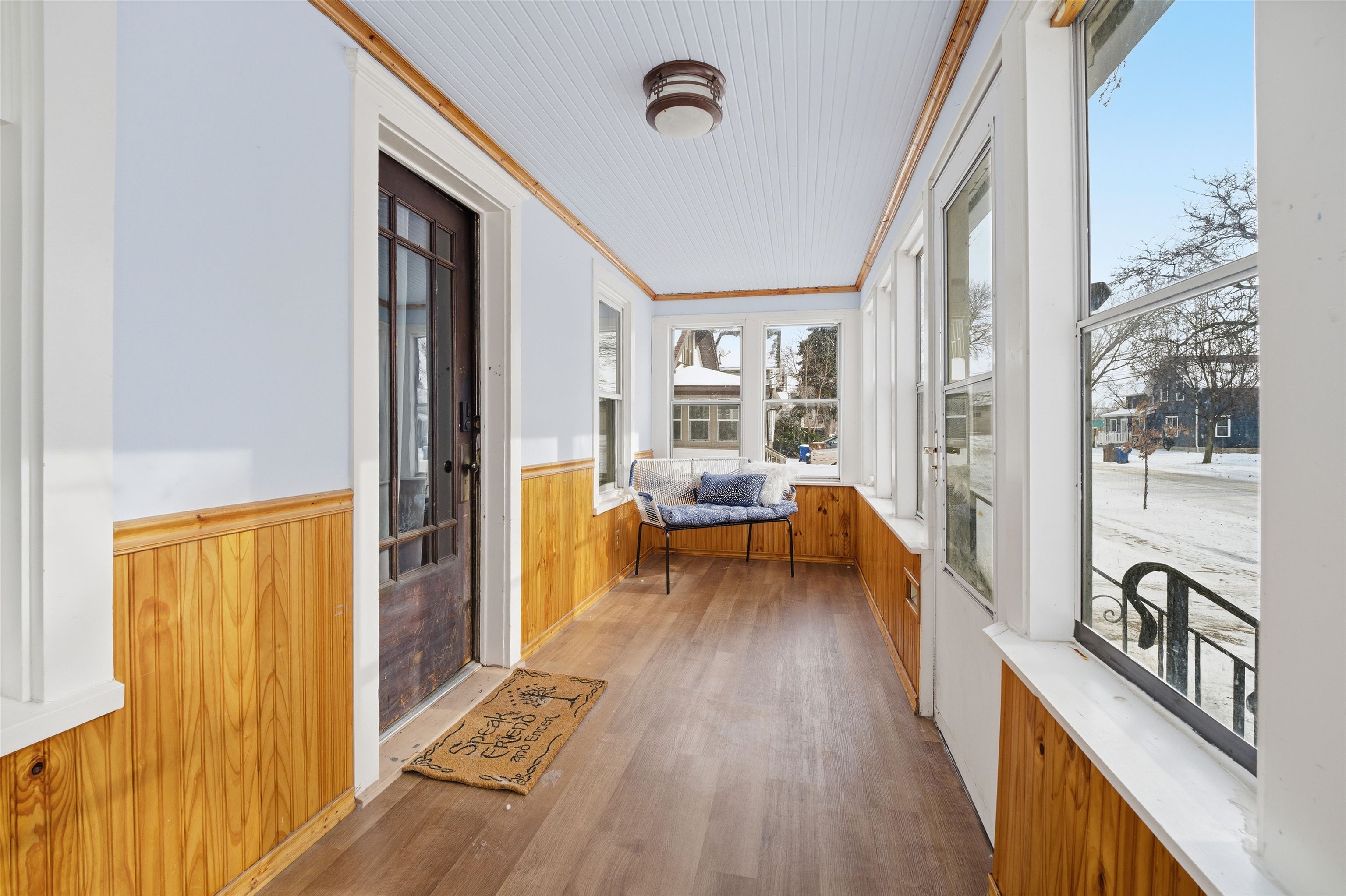 724 2nd Street Menasha, WI 54952 - Photo 3 of 28