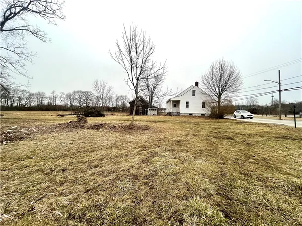 $369,000 | 314 Market Street, Warren, RI 02885