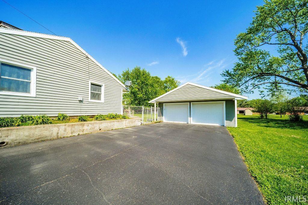 112 North Morrison Road Muncie, IN 47304 - Photo 33 of 36