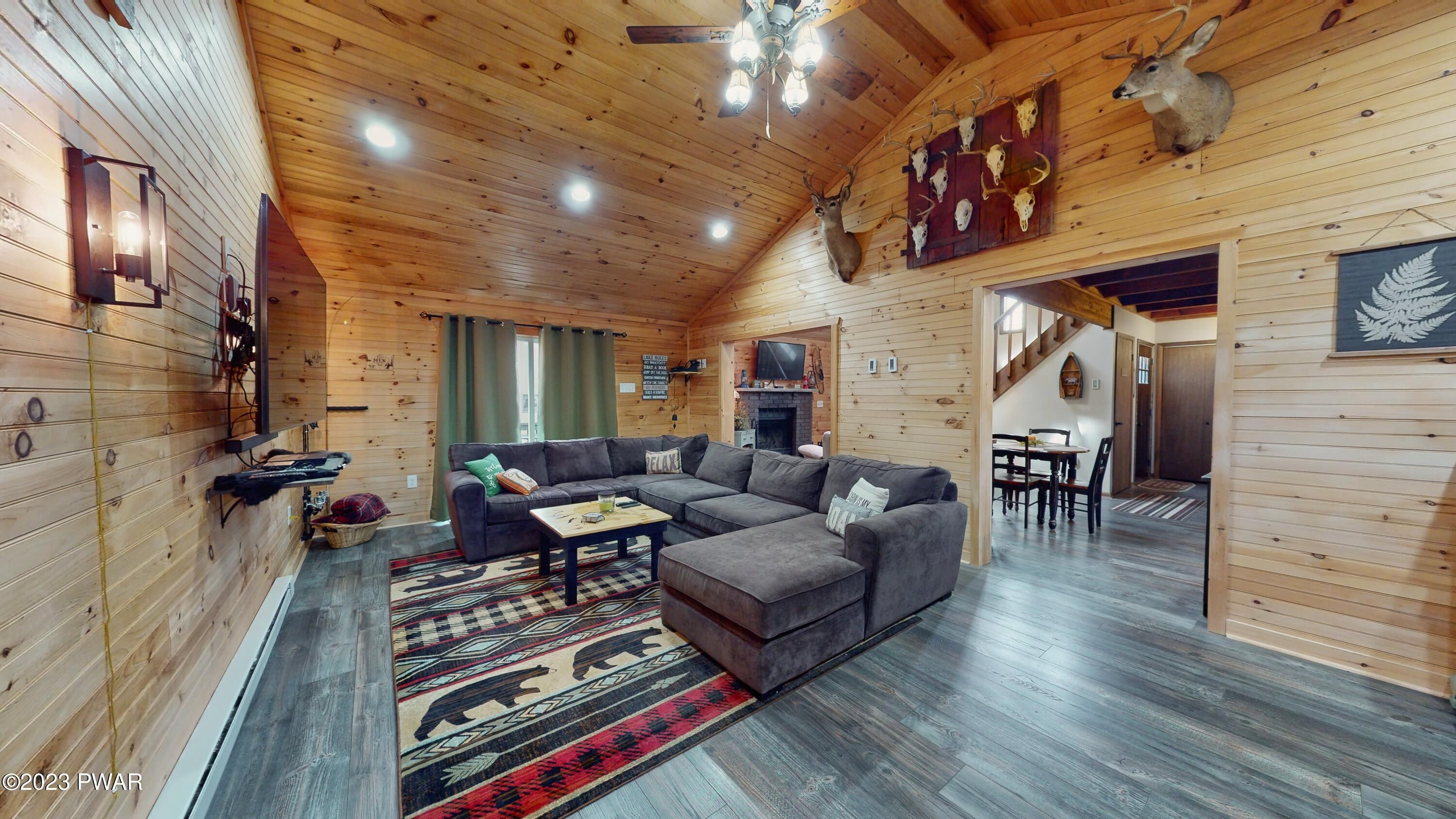 274 Northgate Road Lake Ariel, PA 18436 - Photo 17 of 41 Family Room