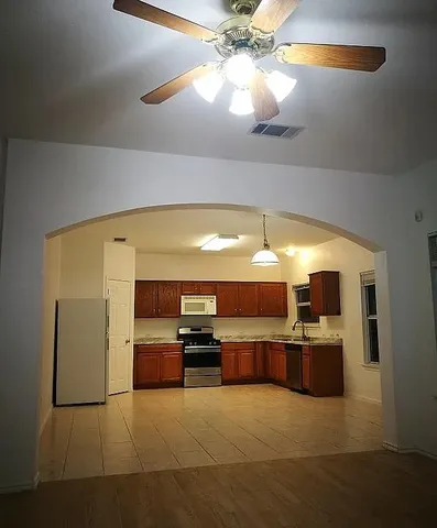 $1,925 | 713 Camino Alto Drive, Leander, TX 78641