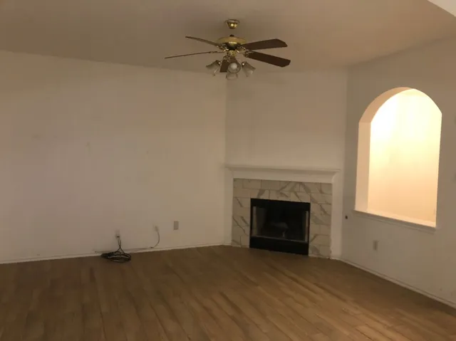 $1,925 | 713 Camino Alto Drive, Leander, TX 78641