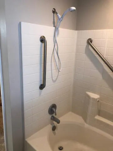 $2,200 | 1085 Forest Lake Terrace, Niceville, FL 32578