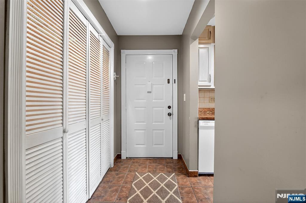 333 Liberty Street, Unit 4 Little Ferry, NJ 07643 - Photo 12 of 29