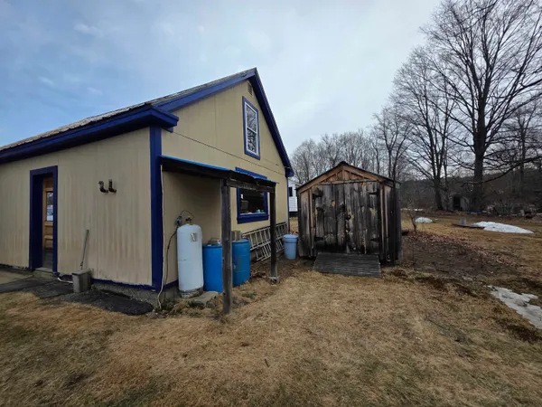 $185,000 | 184 South Street, Springfield, VT 05156