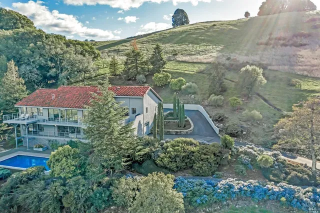 $2,850,000 | 19185 Mesquite Court, Sonoma, CA 95476