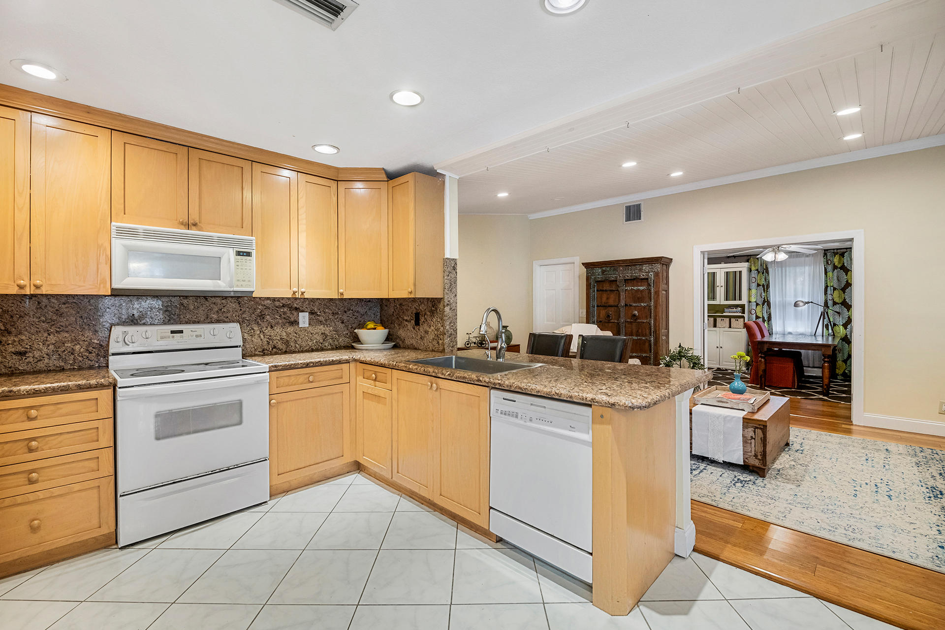 1498 West Royal Palm Road Boca Raton, FL 33486 - Photo 8 of 25 Kitchen View