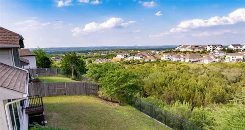 $739,000 | 595 Dayridge Drive, Dripping Springs, TX 78620