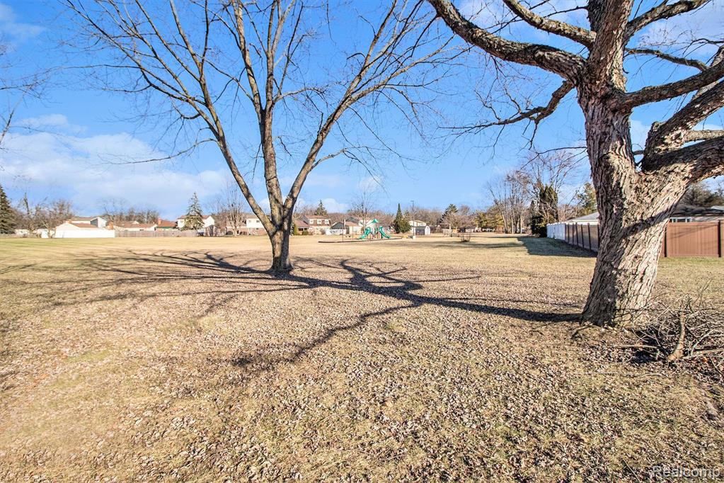 711 Merrimac Road Canton, MI 48188 - Photo 22 of 22