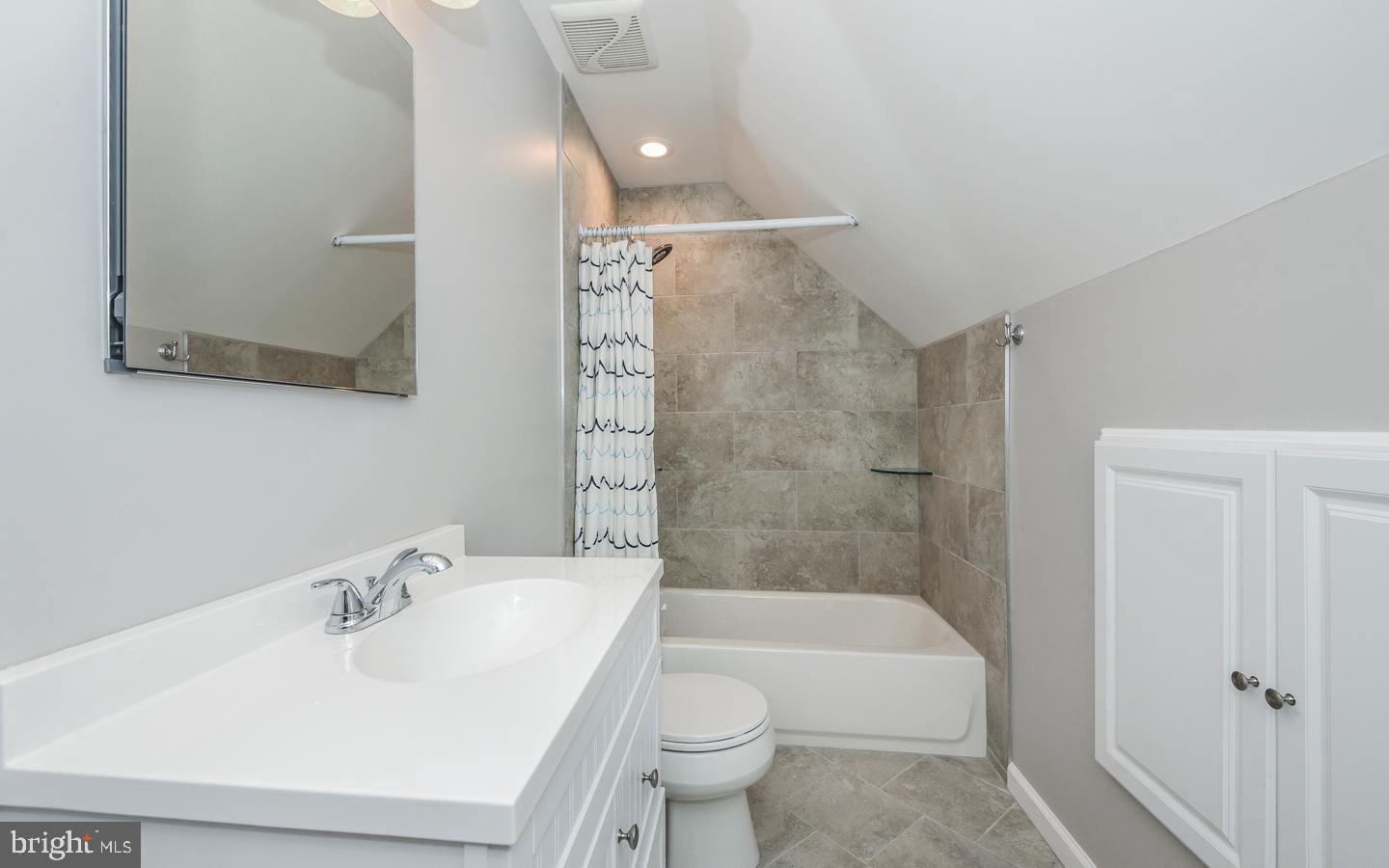 74 Flamehill Road Levittown, PA 19056 - Photo 22 of 25 Gallery Image 22