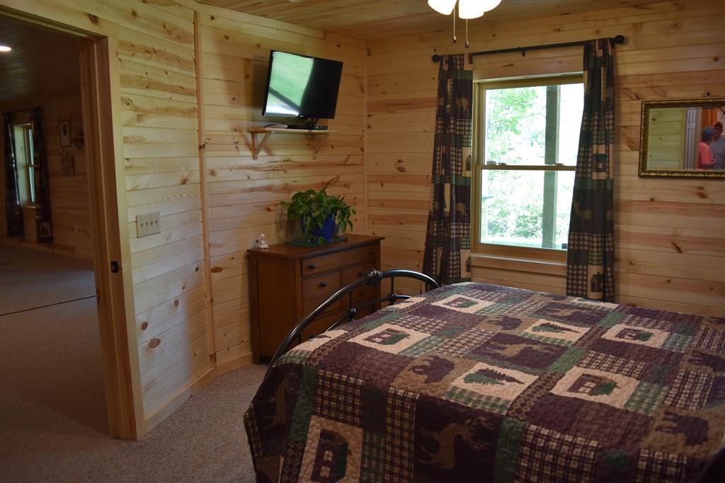 952 Turner Spur Road Fancy Gap, VA 24328 - Photo 27 of 53 Gallery Image 27