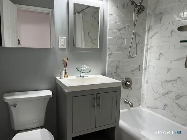 $2,800 | 91 Strawberry Hill Avenue, Unit 534, Stamford, CT 06902