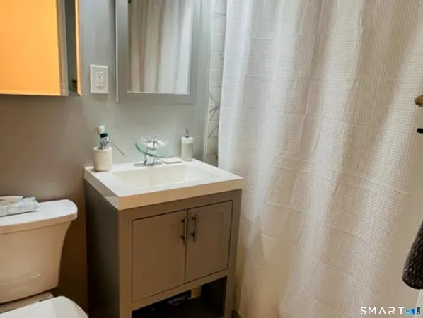 $2,800 | 91 Strawberry Hill Avenue, Unit 534, Stamford, CT 06902