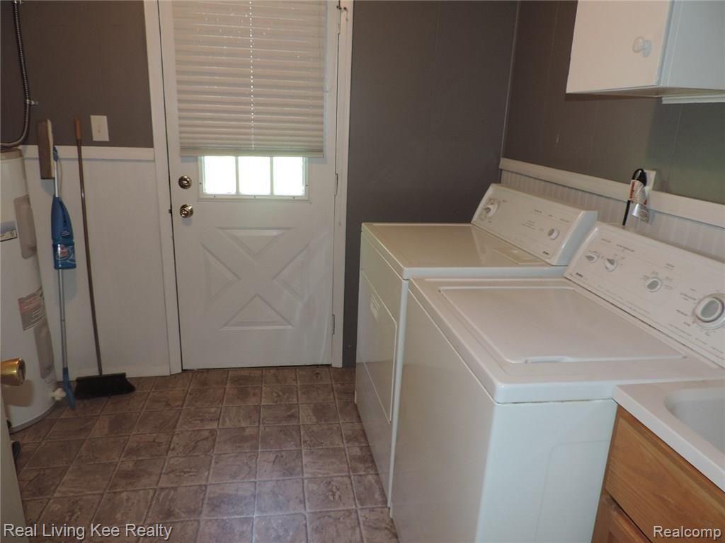 3186 Norton Lawn Street Rochester, MI 48307 - Photo 15 of 26 lndry.JPG