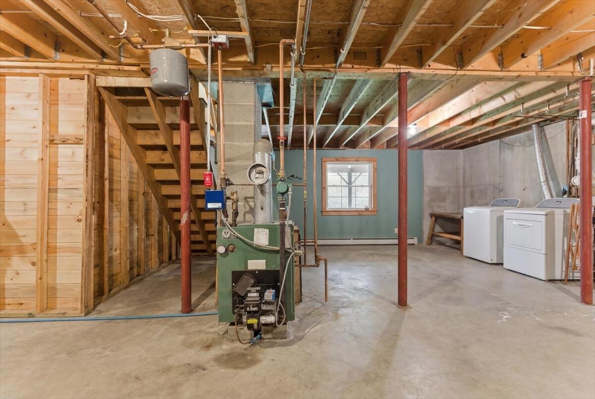 37 Palmer Road Pittston, ME 04345 - Photo 49 of 57 49-DSC05477_declutter_6291455f