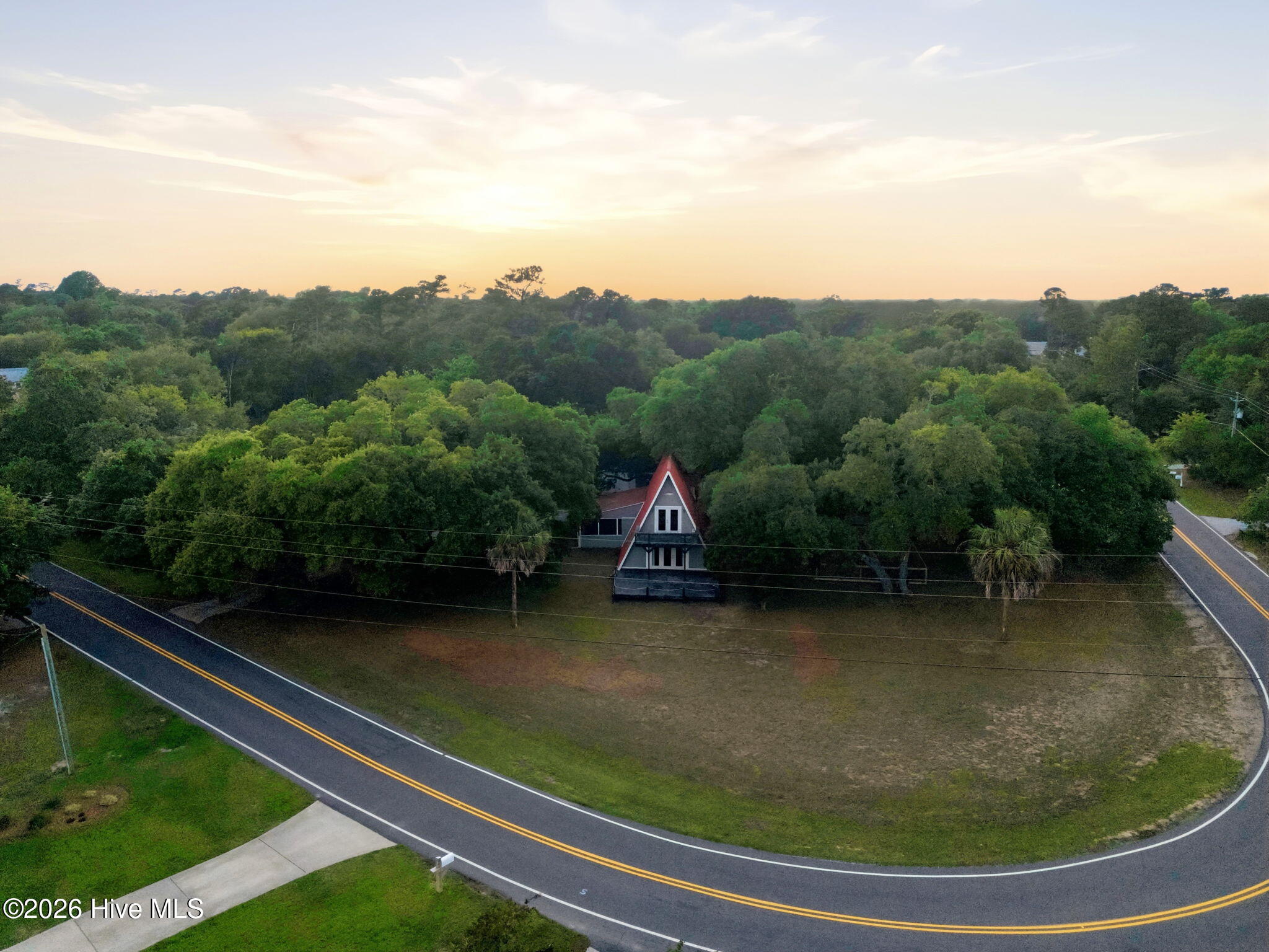1098 Kings Landing Road Hampstead, NC 28443 - Photo 42 of 49 12-web-or-mls-DJI_20260528184209_0849_D