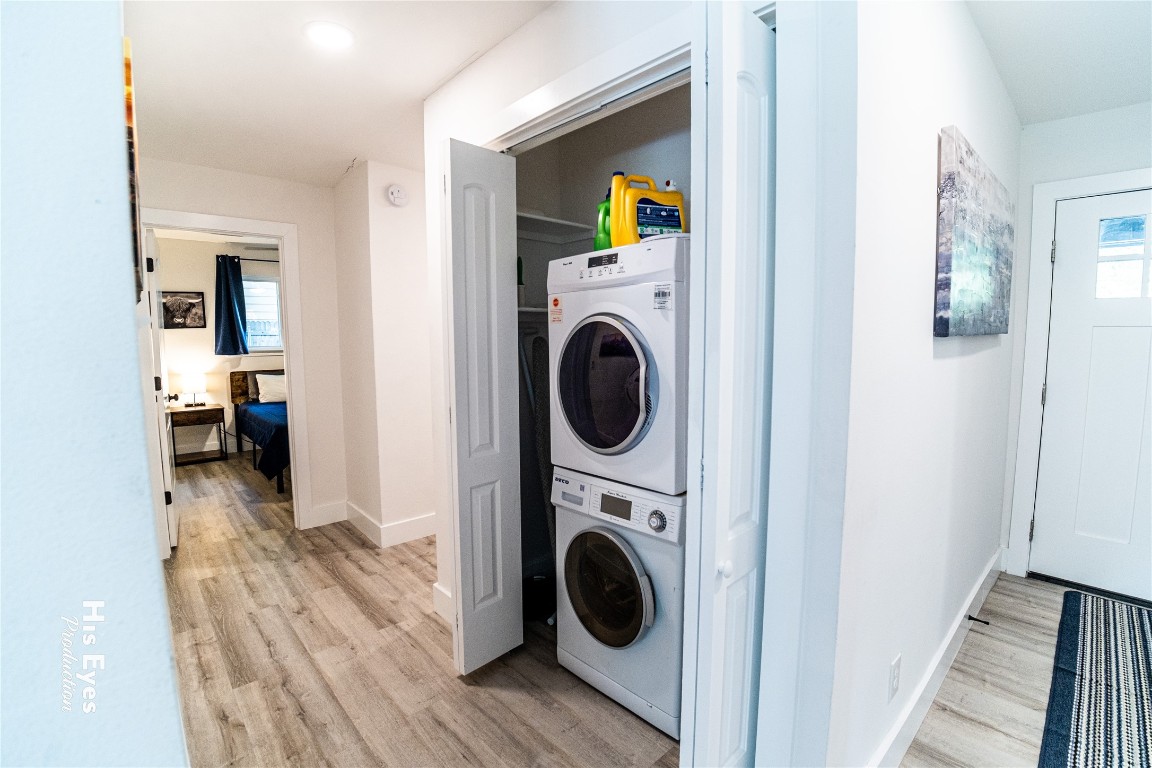7500 Rio Pass Austin, TX 78724 - Photo 17 of 38 a view of a hallway with washer and dryer