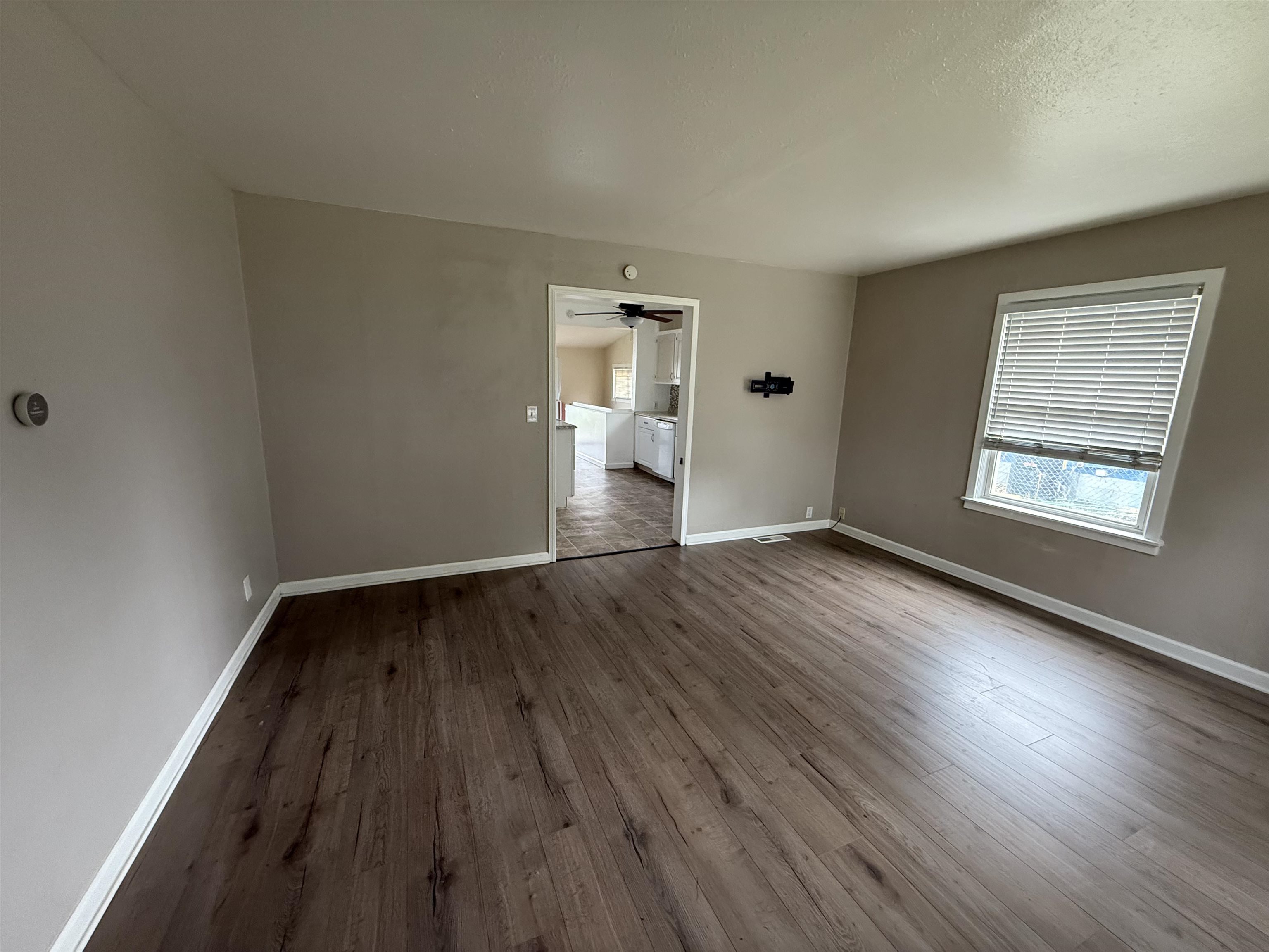 2618 North Martin Street Spokane, WA 99207 - Photo 3 of 21