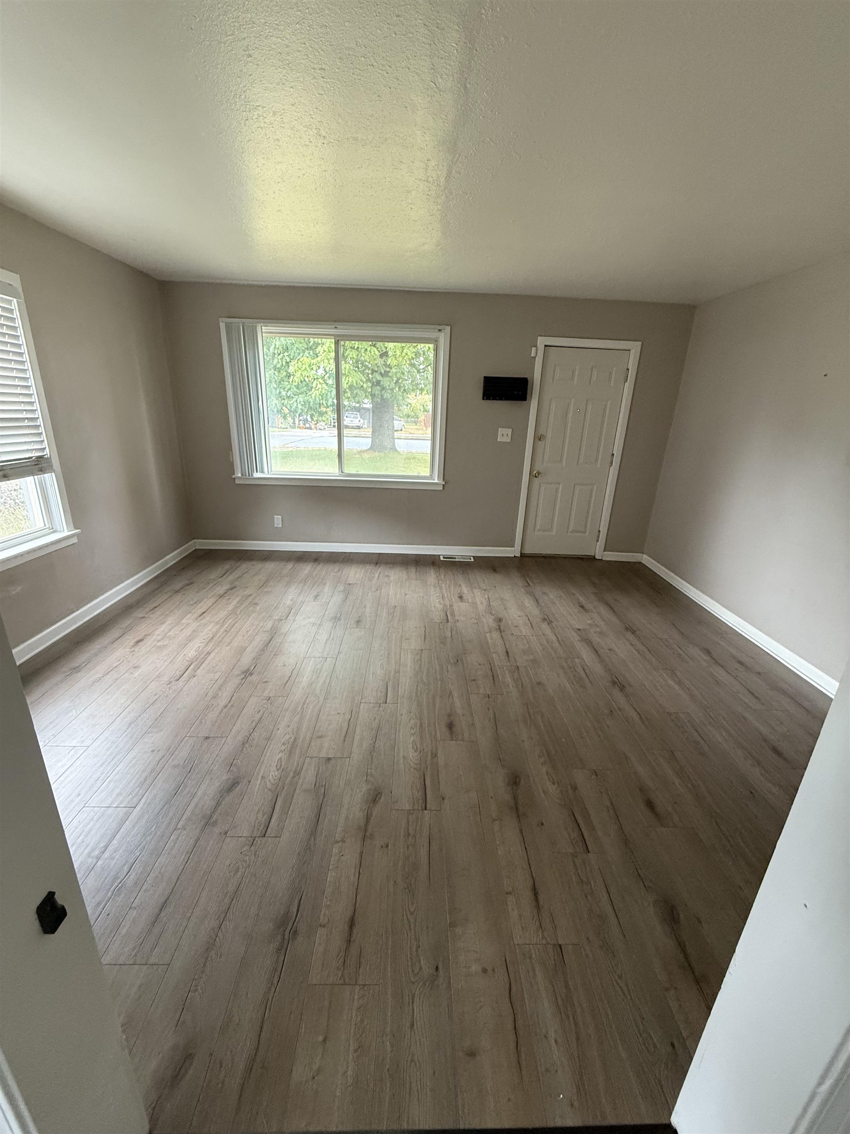 2618 North Martin Street Spokane, WA 99207 - Photo 5 of 21