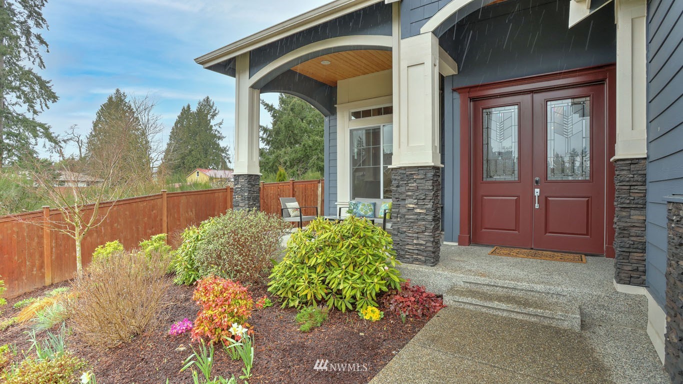 6522 Southeast 6th Street Renton, WA 98059 - Photo 2 of 30