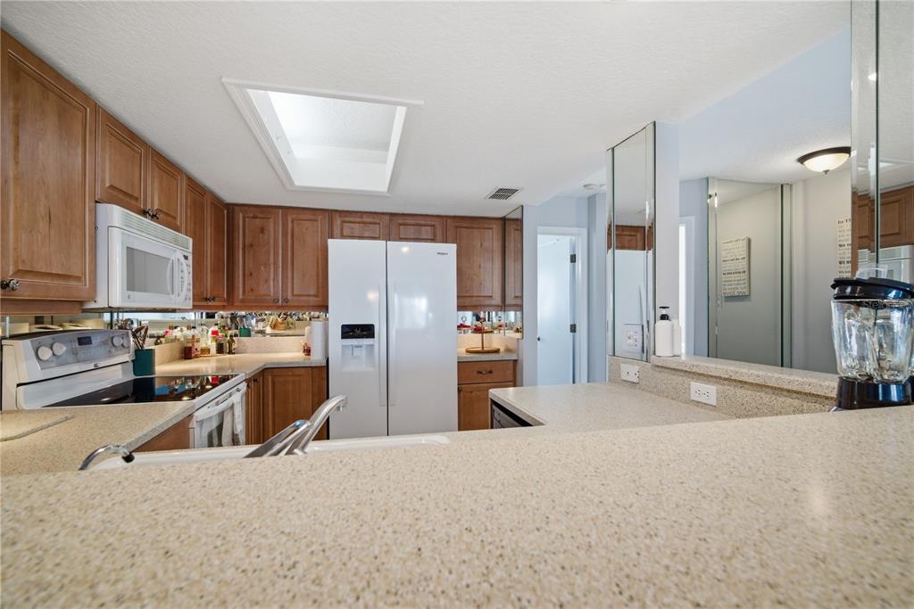 643 Garland Circle Indian Rocks Beach, FL 33785 - Photo 21 of 81