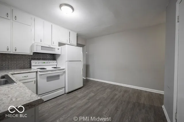 $1,100 | 823 Iowa Street, Indianapolis, IN 46203