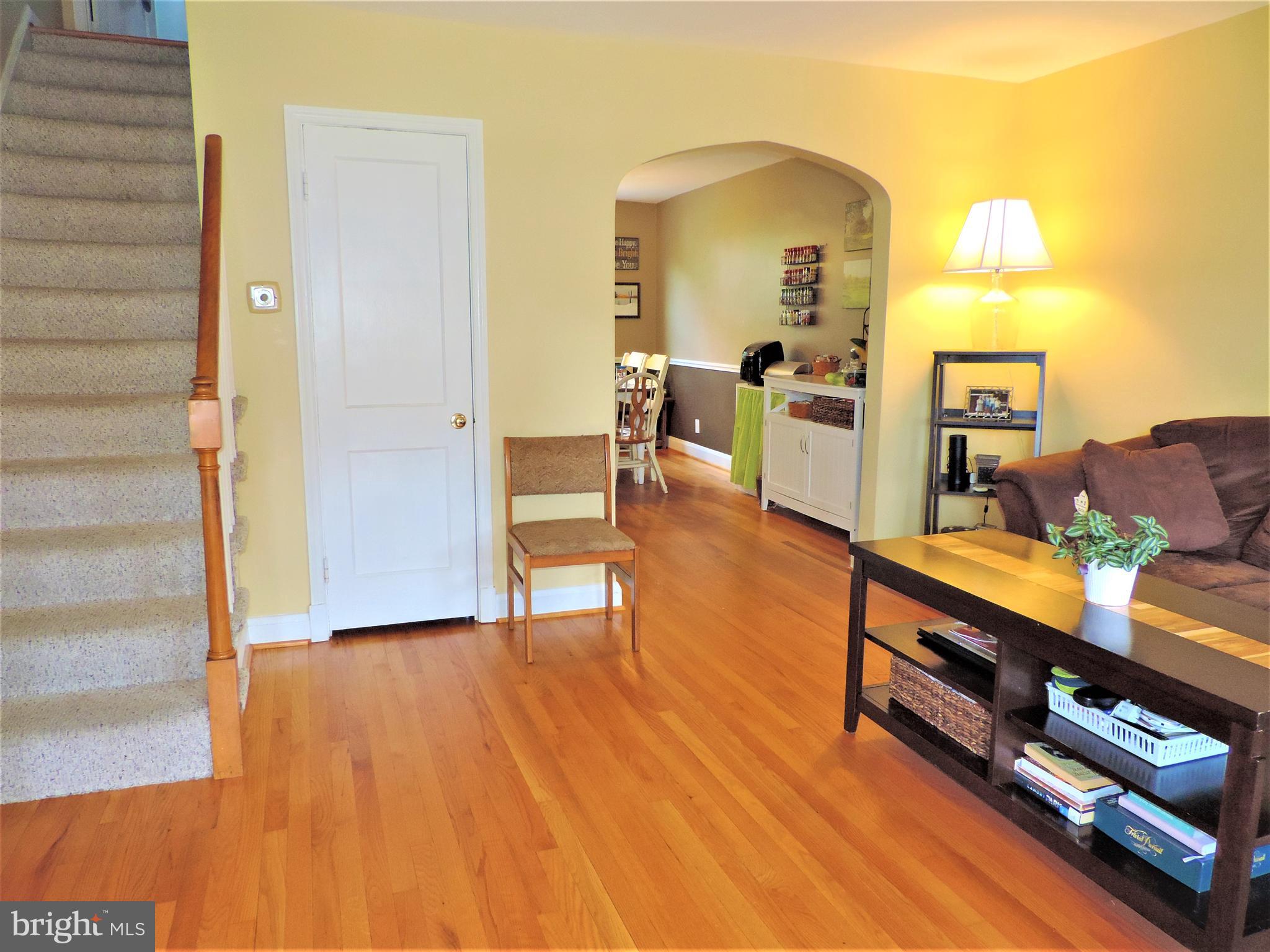 1030 Elm Road Baltimore, MD 21227 - Photo 2 of 22 Living Room